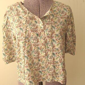 NWT - Cute 3-Season Ann Taylor Winter White Tropical Design Top, Size S